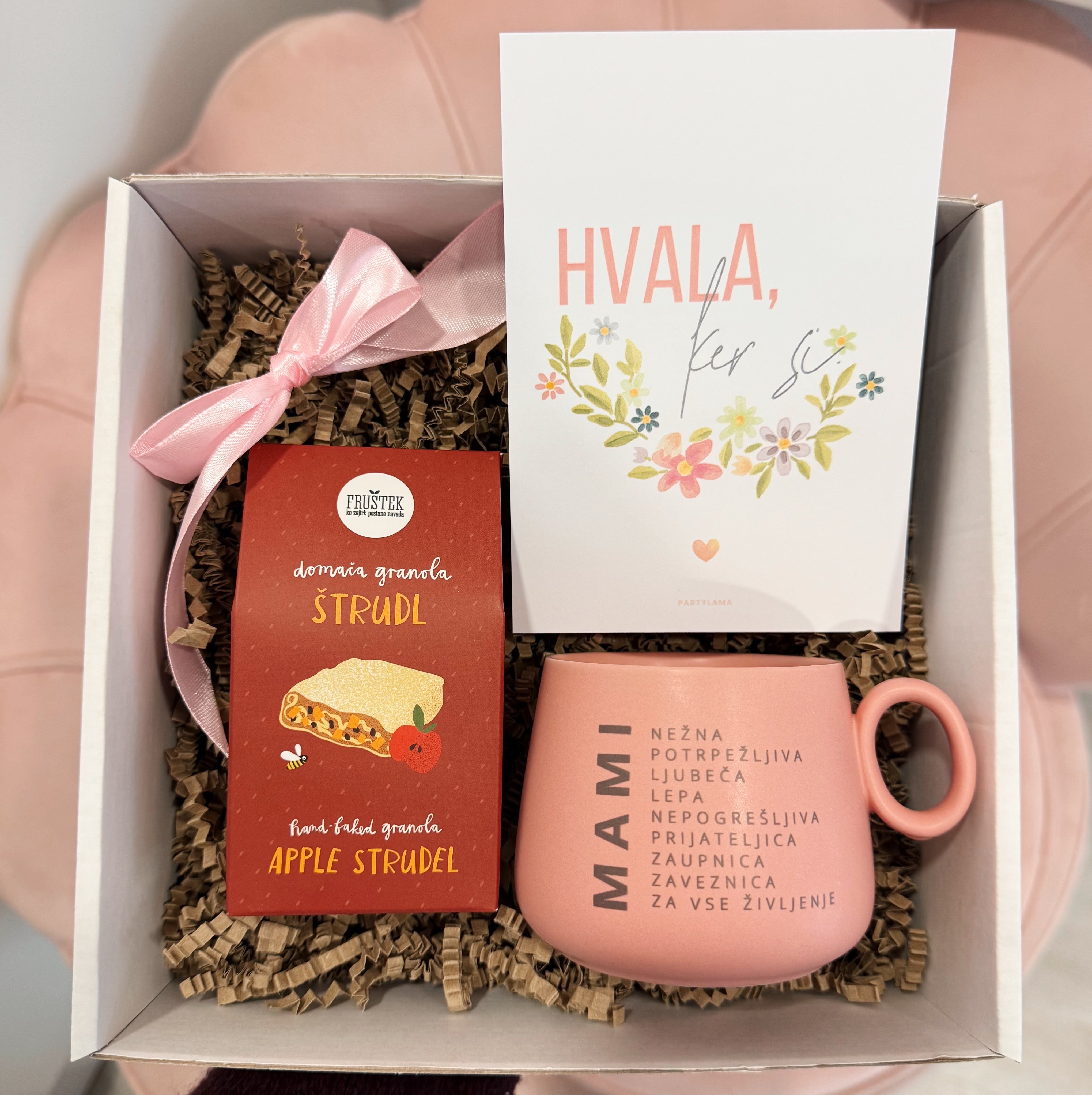 Darilni paket - Mamin štrudl