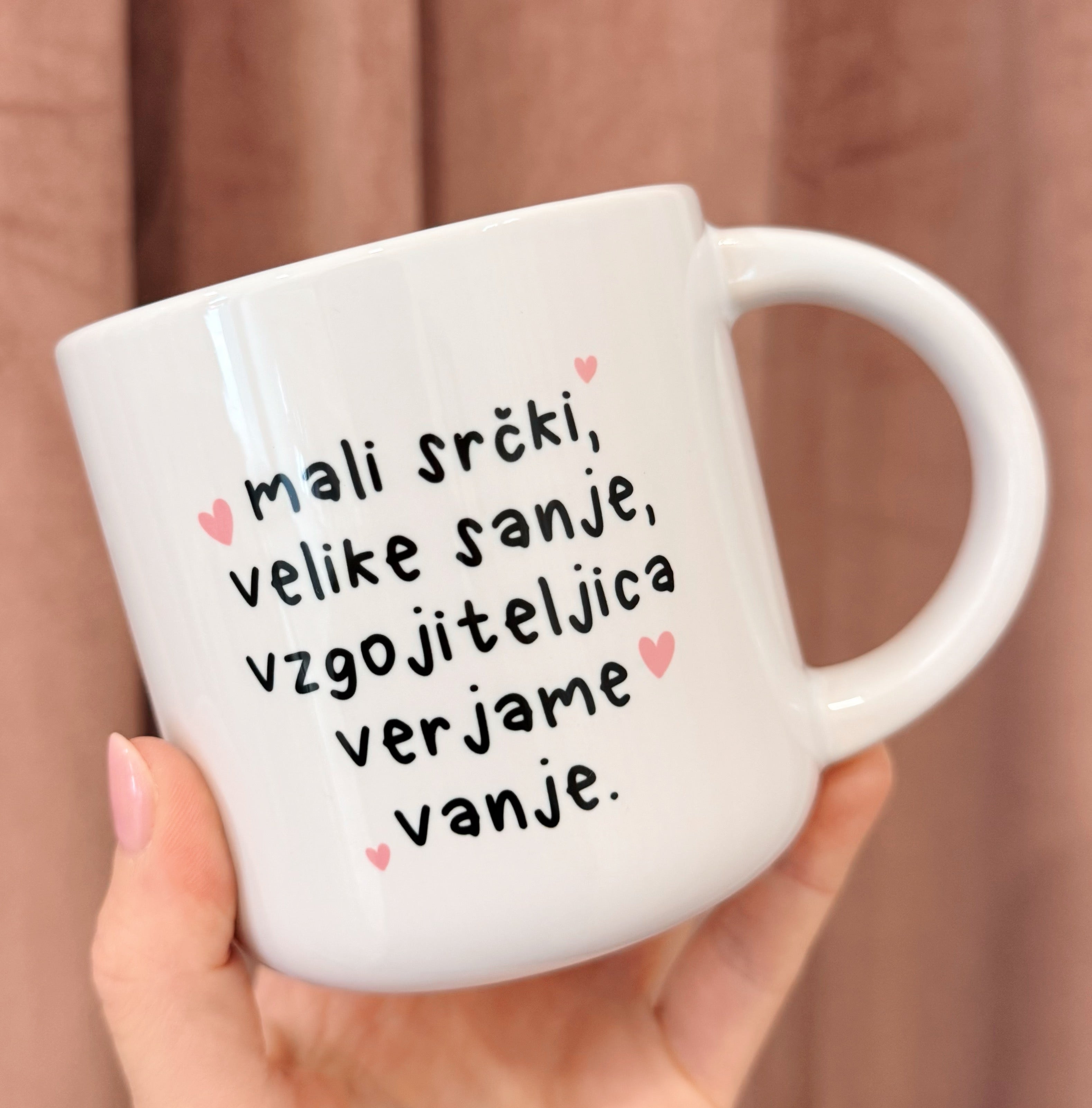 Skodelica - Vzgojiteljica verjame v sanje