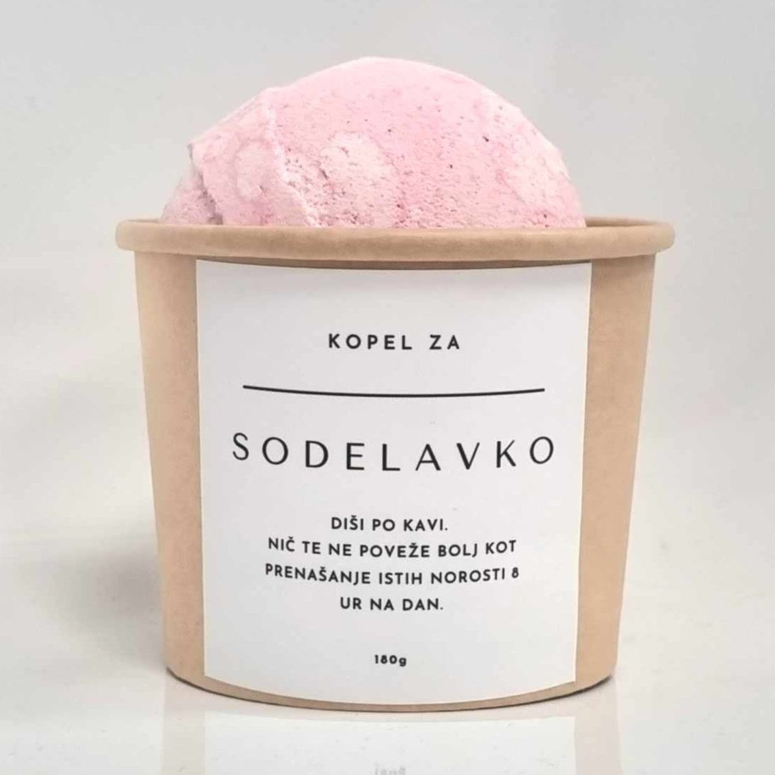Peneča kopel (bath bomb) - Za sodelavko