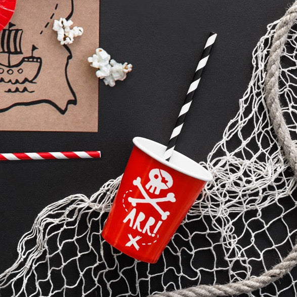 Papirnati kozarci rdeči z motivom smrtne glave, Kozarci za pravo piratsko zabavo