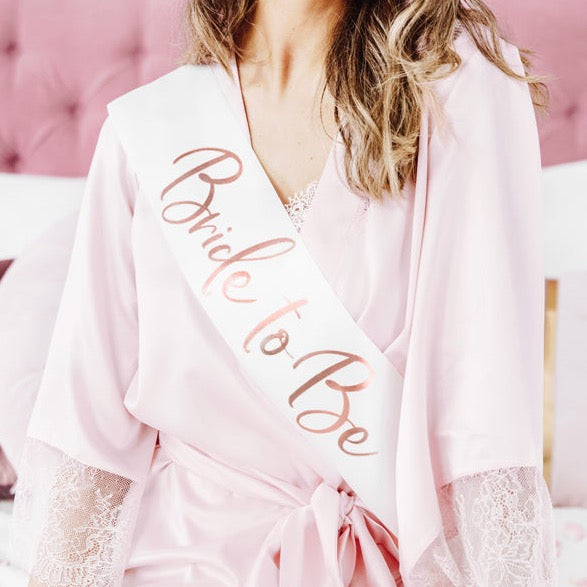 Lenta Bride to be,bela lenta, rose gold napis, popolen dodatek za dekliščino, Lenta Bride to be, Dekliščina
