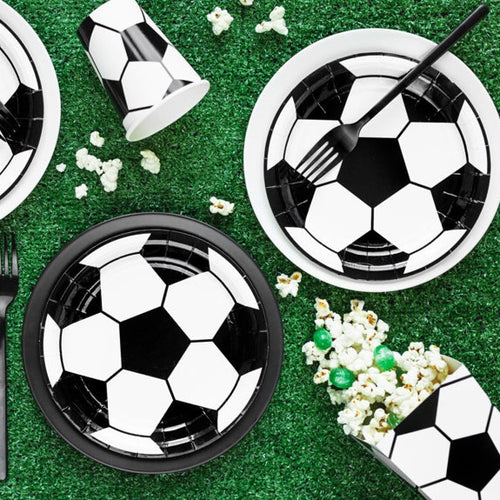 Papirnati krožniki z motivom nogometne žoge. Popolna dekoracija za nogometno zabavo vašega malčka. Najboljša dekoracija za vašo zabavo.